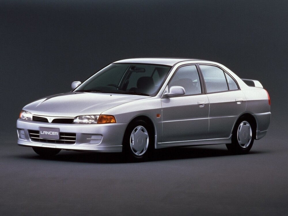 Mitsubishi Lancer 8 (1995-2000)