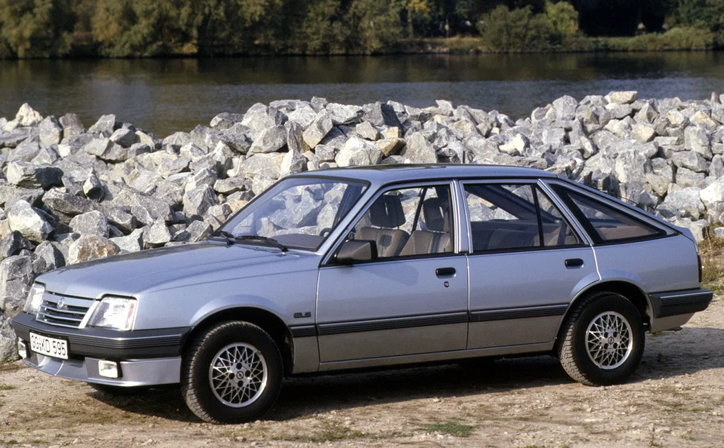 Opel Ascona (1981-1988)